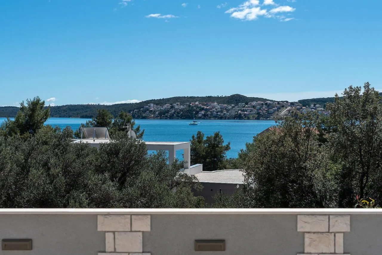 Bikaca 1 Apartment Trogir 0*,